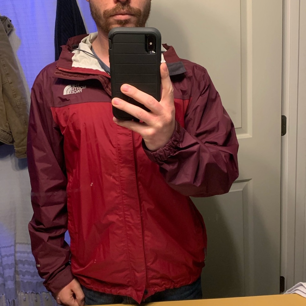 The North face HyVent 2.5L size small!